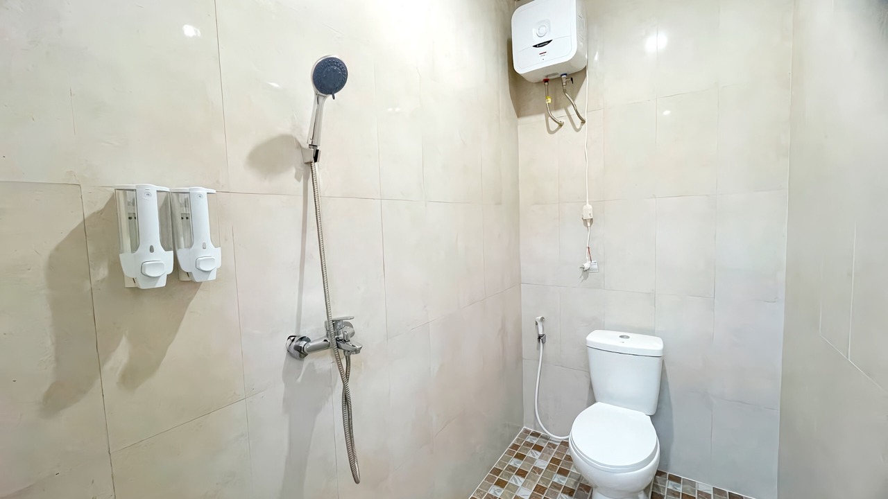 Photo of Bathroom in Padangsambian Klod