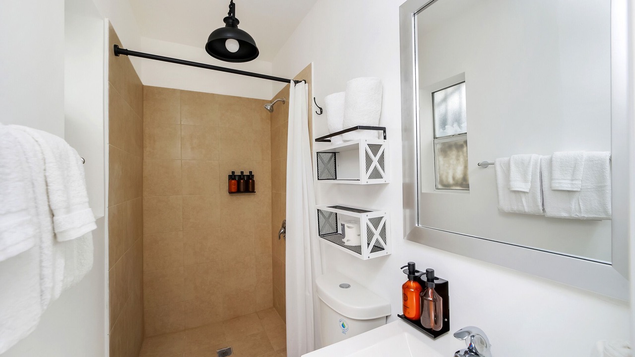 Photo of Bathroom in West Avenue