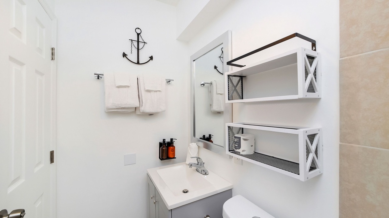 Photo of Bathroom in West Avenue