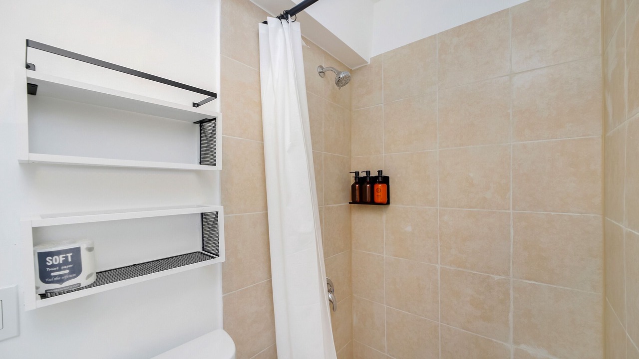 Photo of Bathroom in West Avenue
