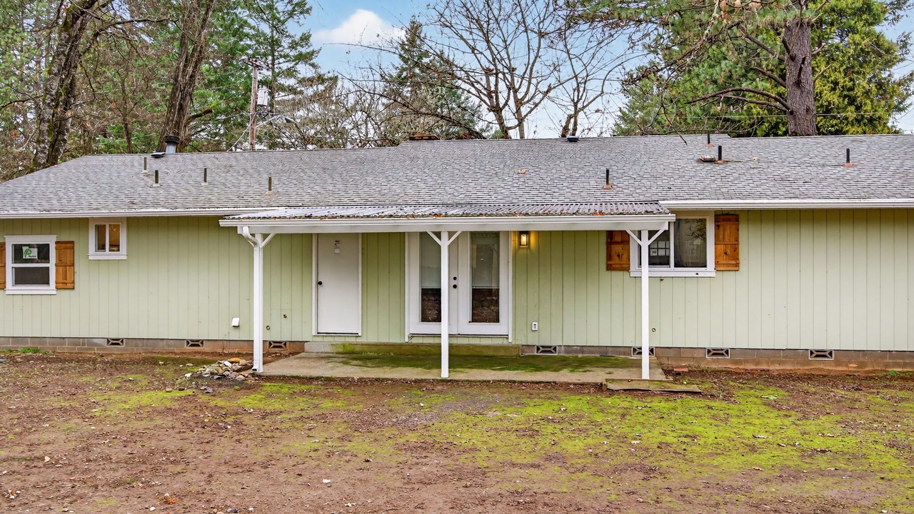 Photo of Outdoor in Cave Junction