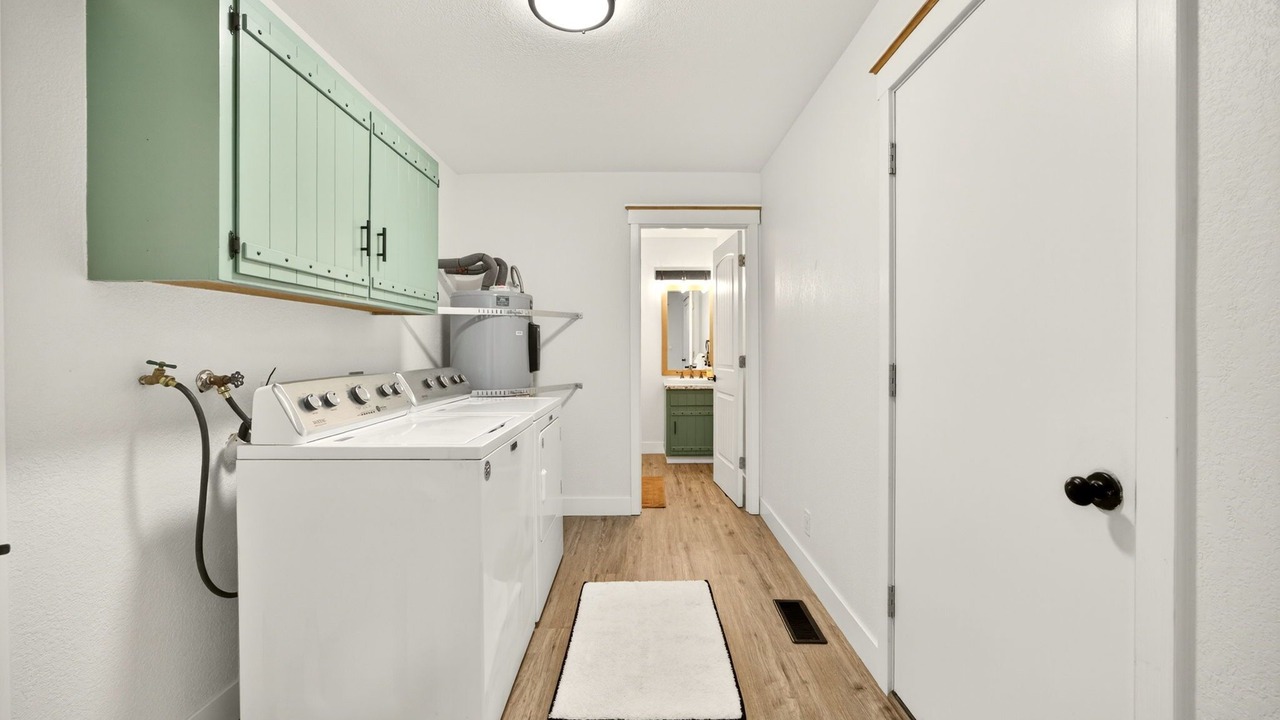 Photo of Others in Cave Junction