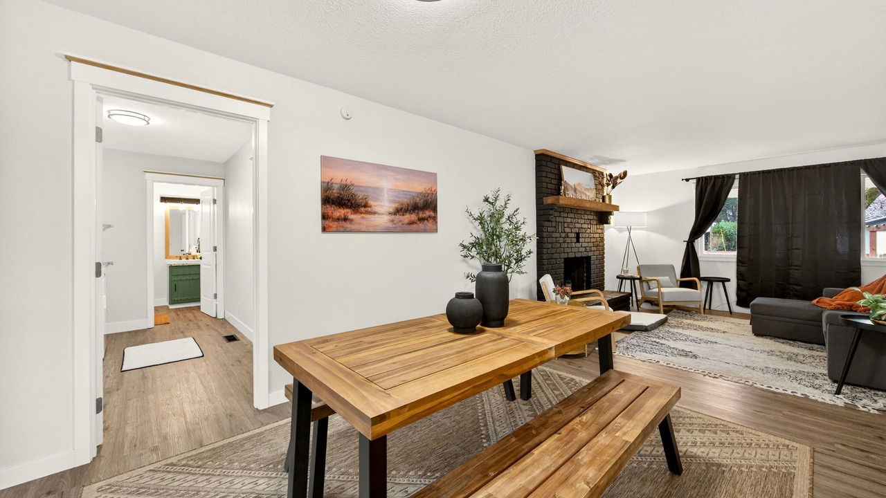 Photo of Others in Cave Junction