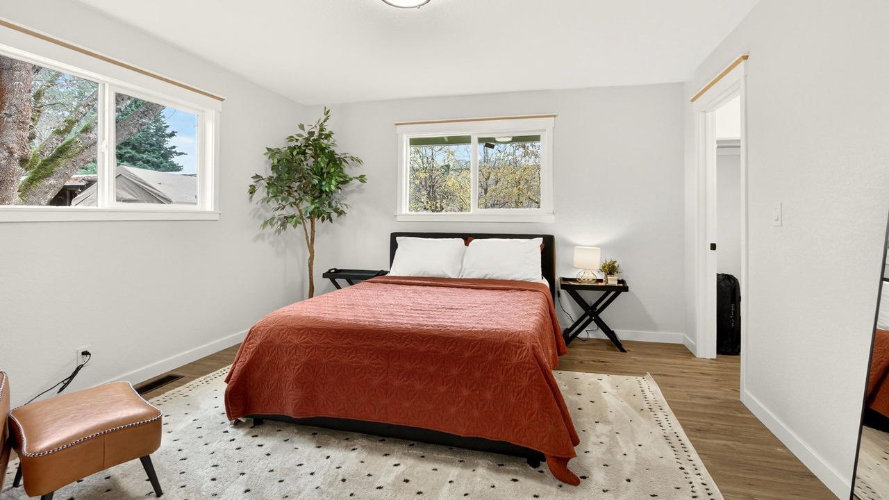 Photo of Others in Cave Junction