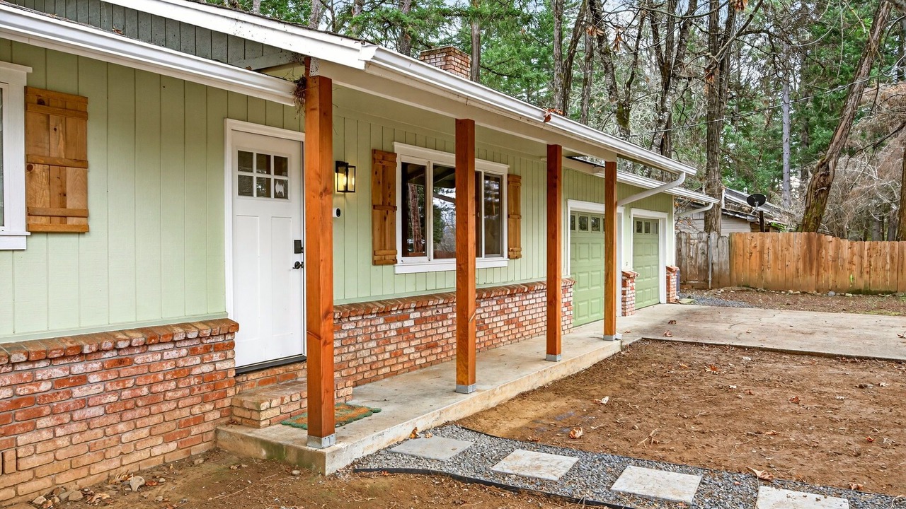 Photo of Outdoor in Cave Junction