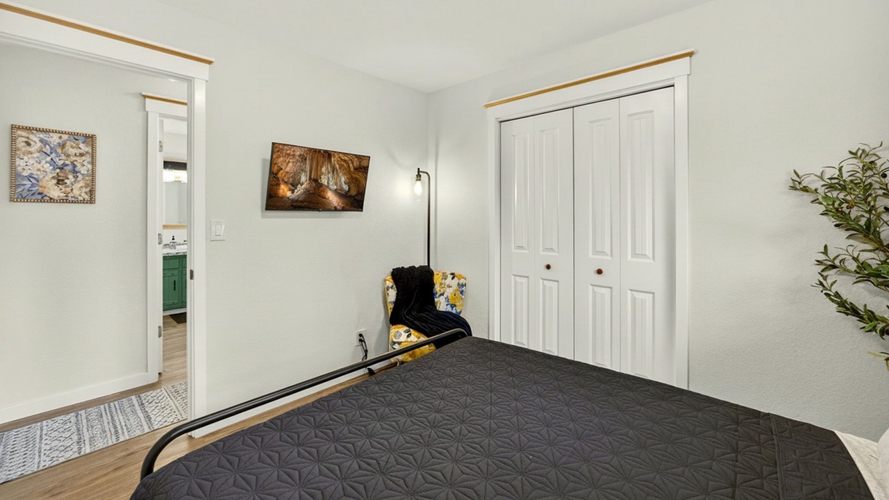 Photo of Others in Cave Junction