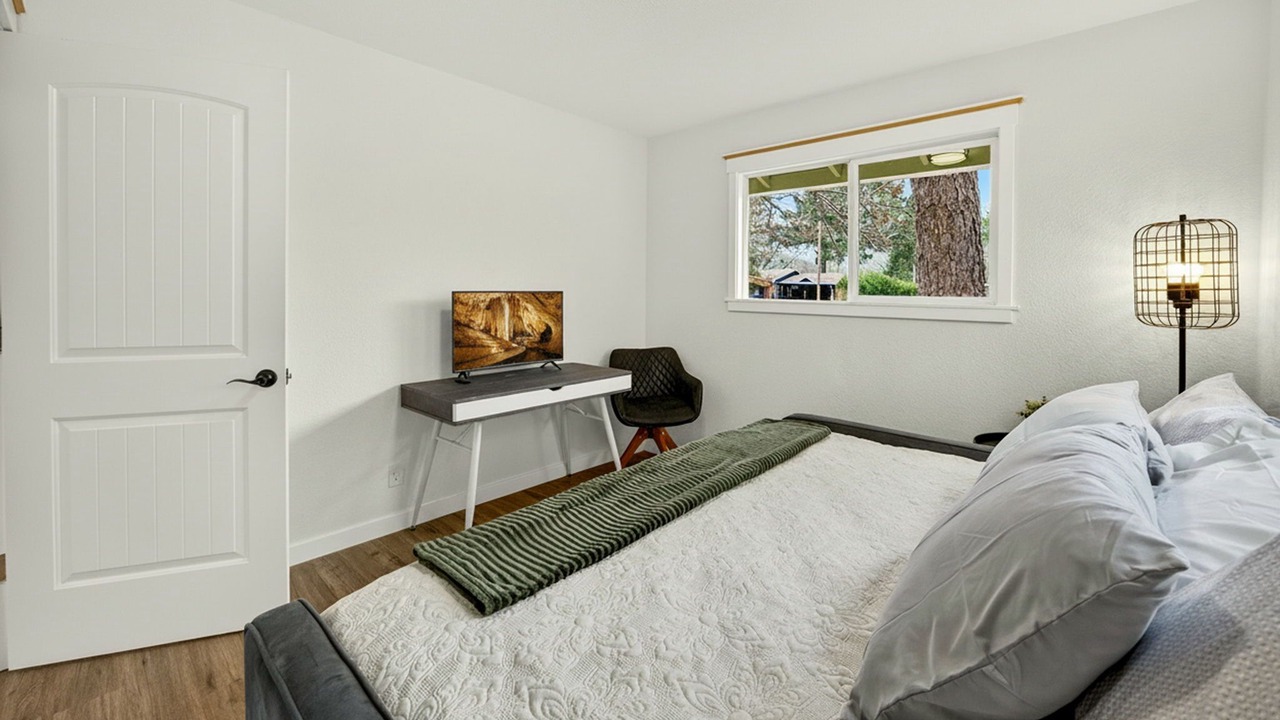 Photo of Others in Cave Junction