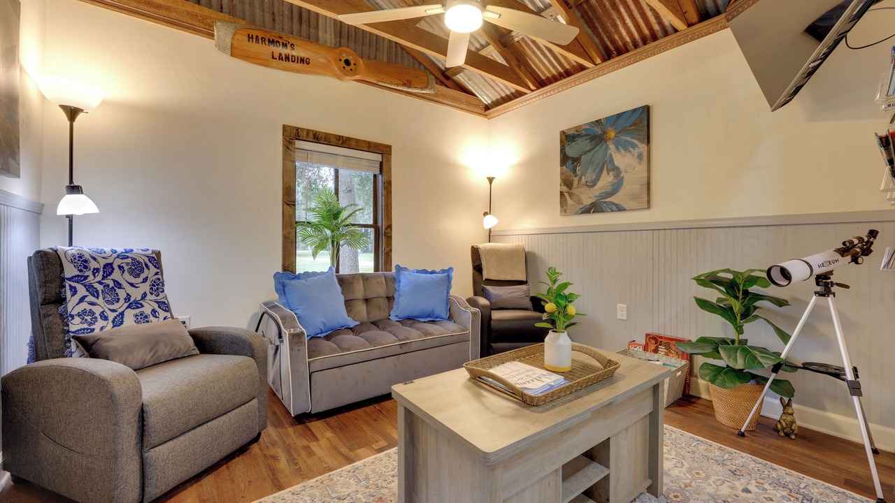 Photo of Others in Cross Creek