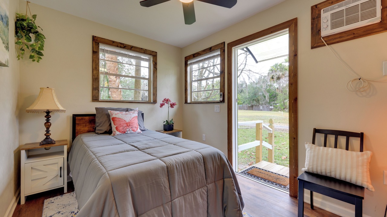 Photo of Others in Cross Creek