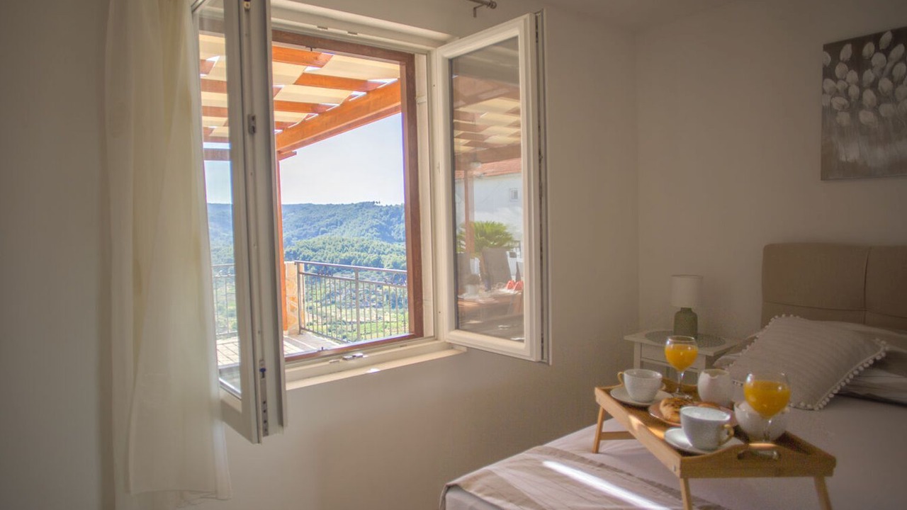 Photo of Others in Vrisnik