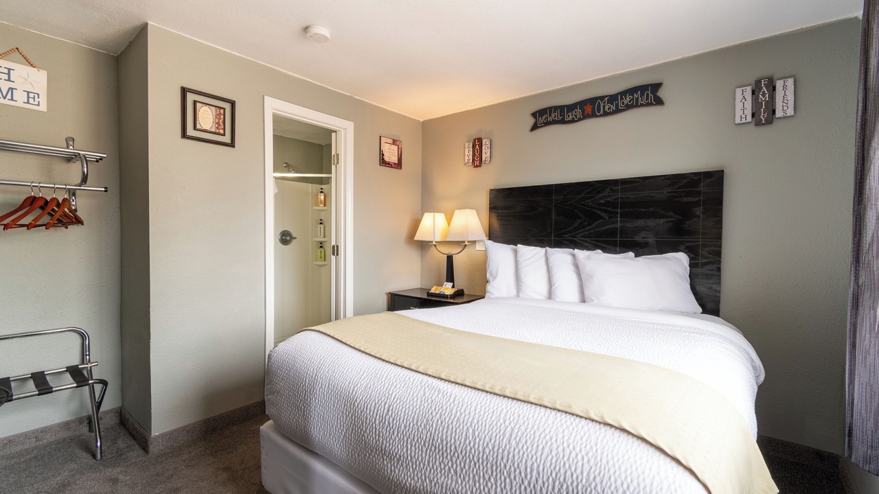 Photo of Bedroom in Alliance