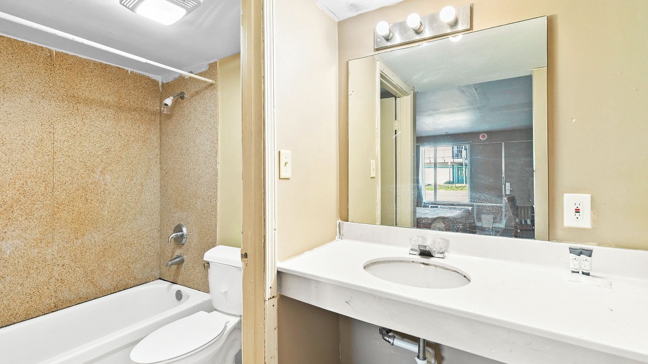 Photo of Bathroom in Hattiesburg