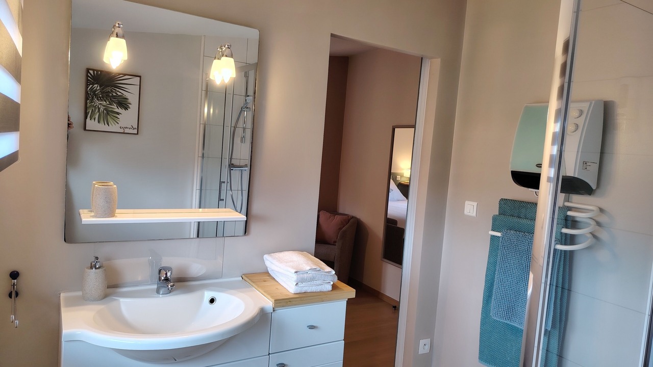 Photo of Bathroom in Donneville
