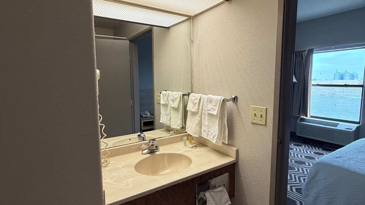 Photo of Bathroom in Kentland