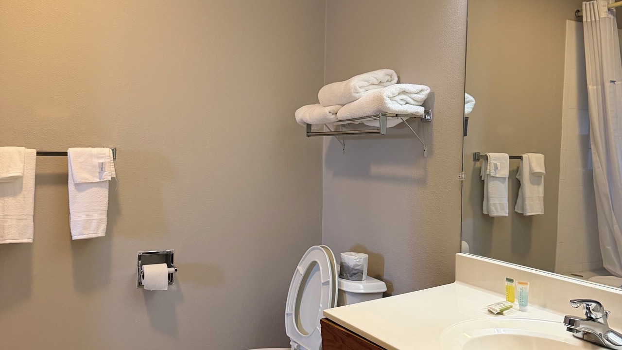 Photo of Bathroom in Kentland