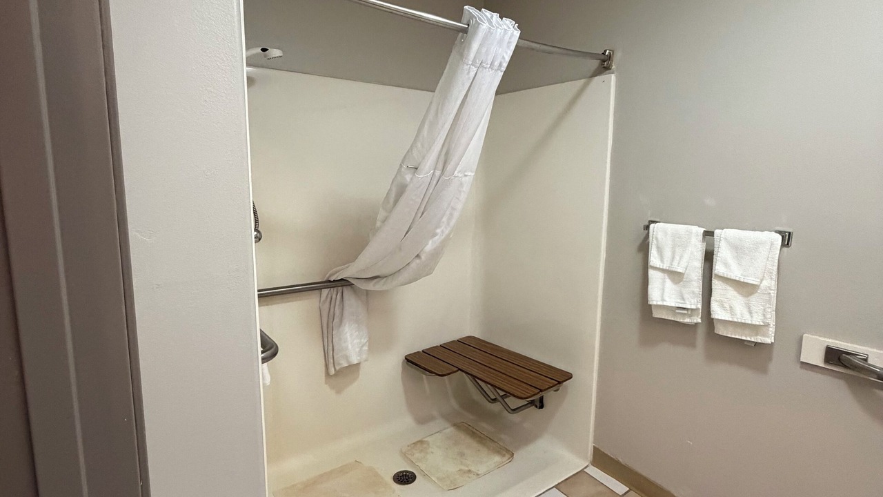 Photo of Bathroom in Kentland