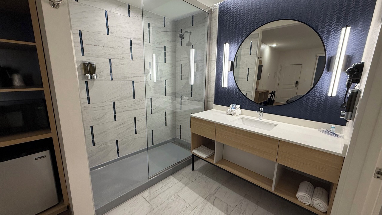 Photo of Bathroom in US 290