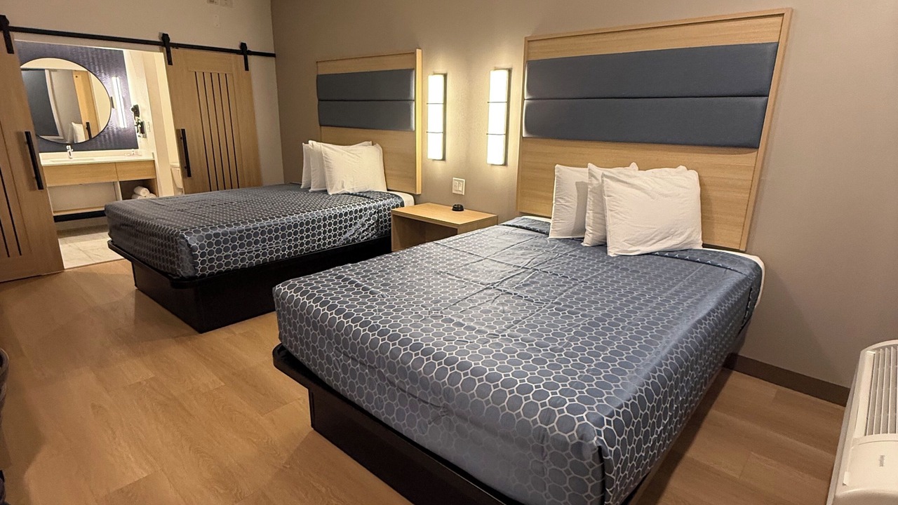 Photo of Bedroom in US 290