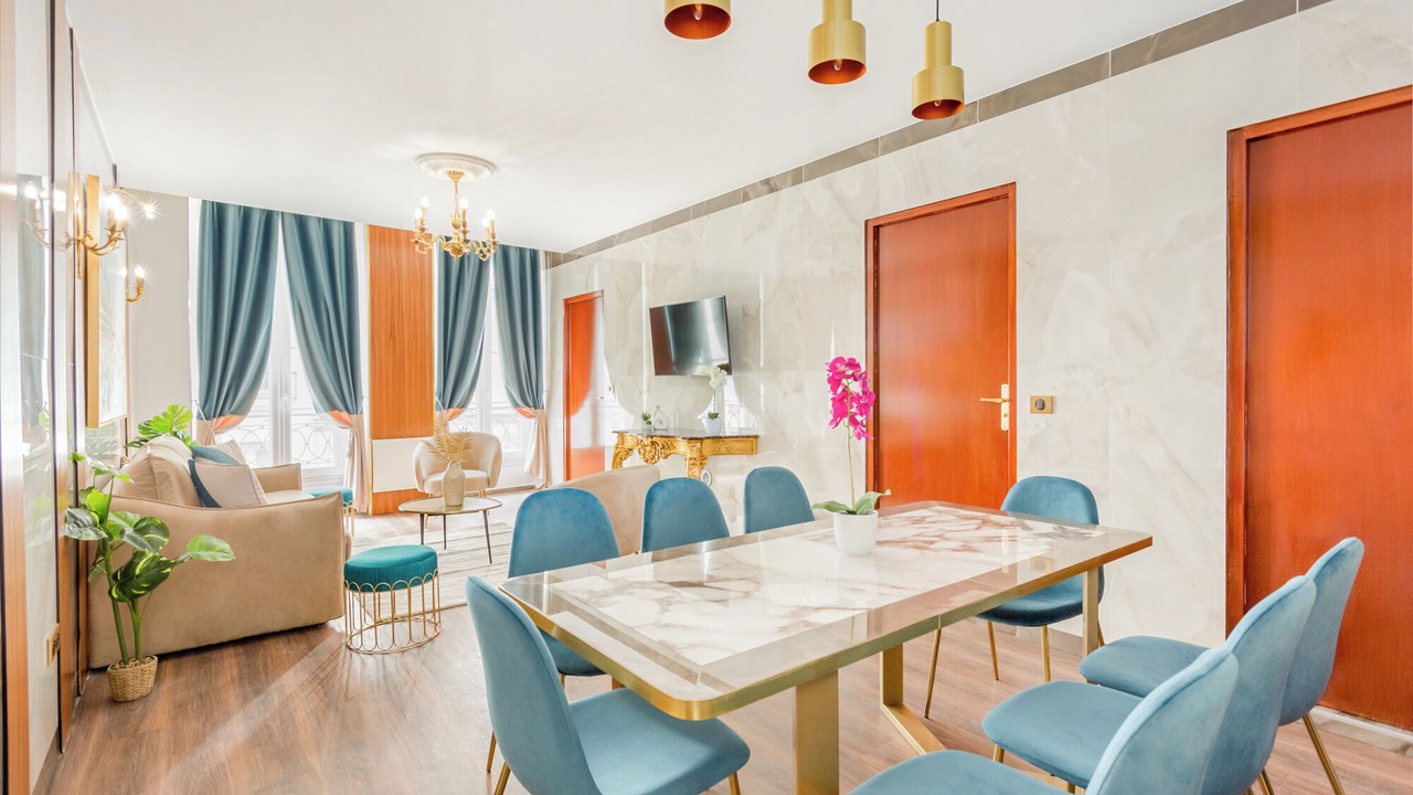 Photo of Others in Grenelle