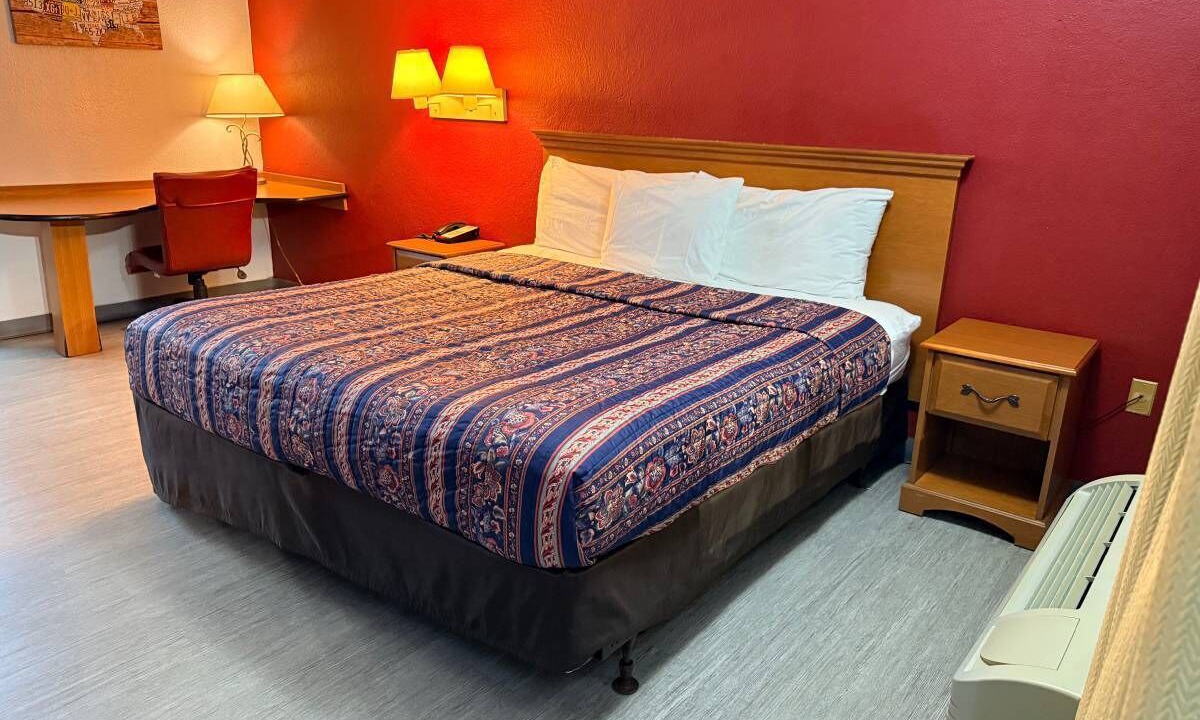 Photo of Bedroom in Townsend