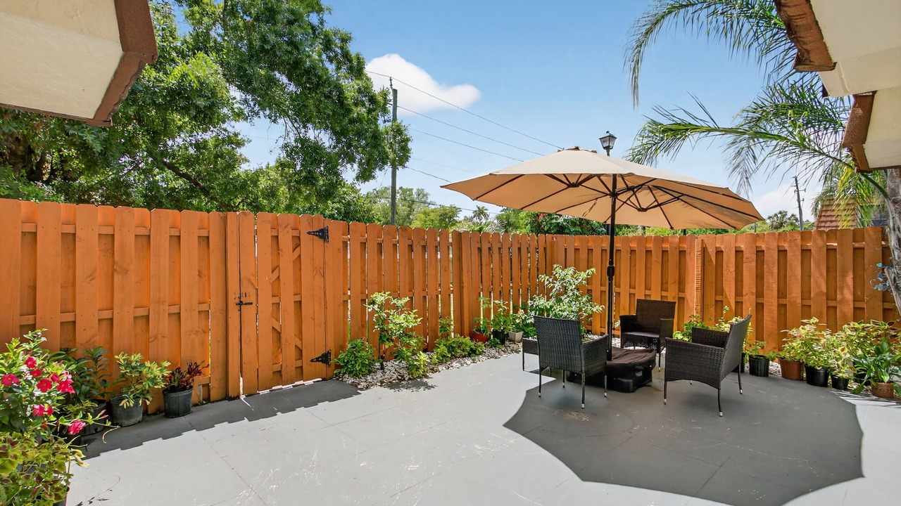 Photo of Patio Balcony in Hamlet