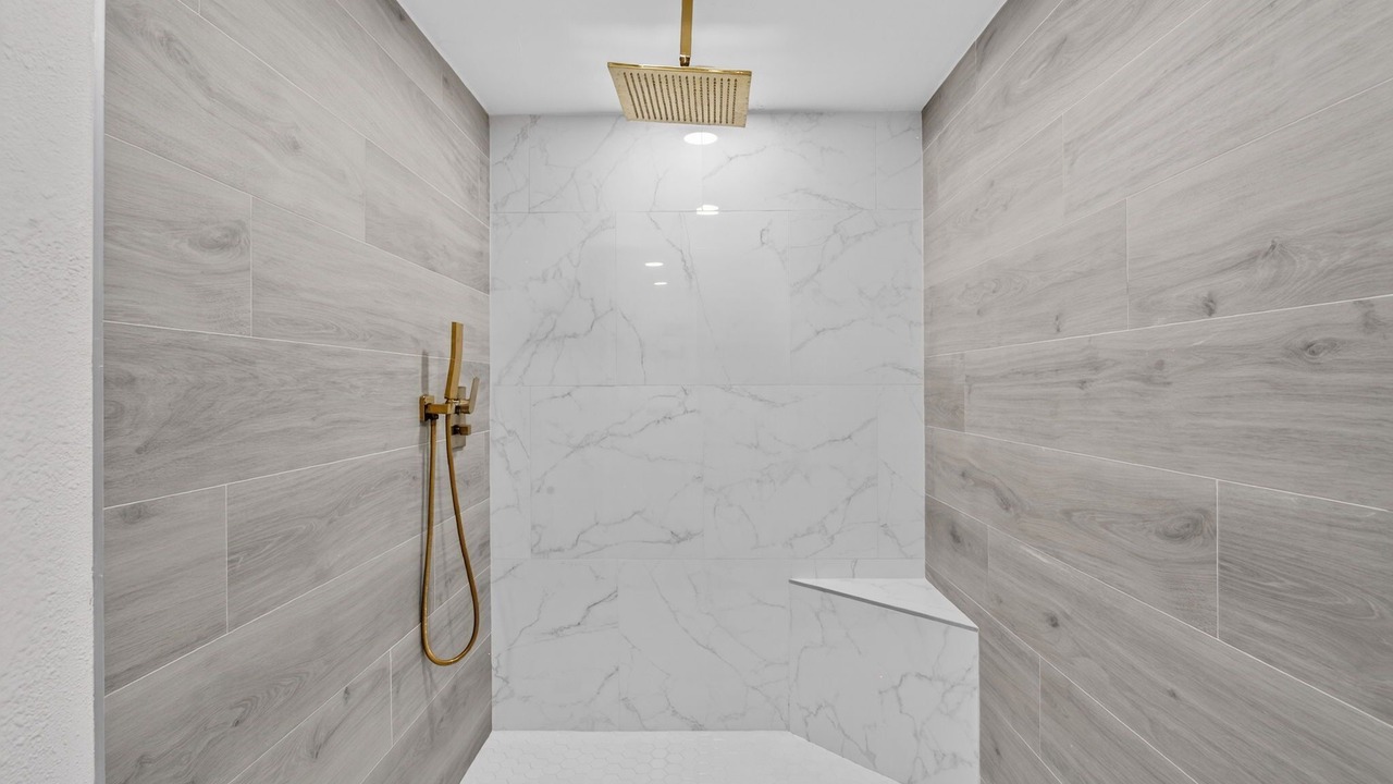 Photo of Bathroom in Hamlet