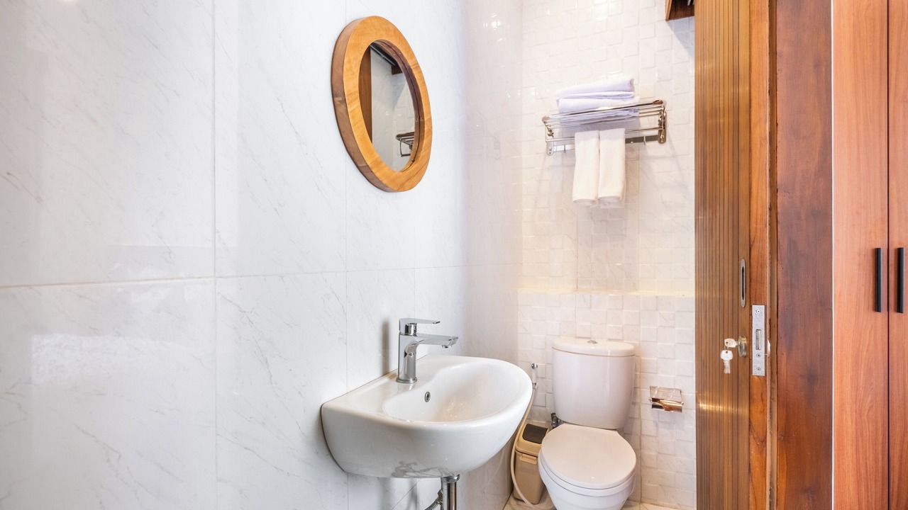 Photo of Bathroom in Padangsambian Klod