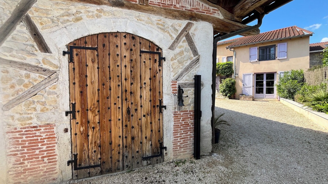 Photo of Outdoor in Proulieu