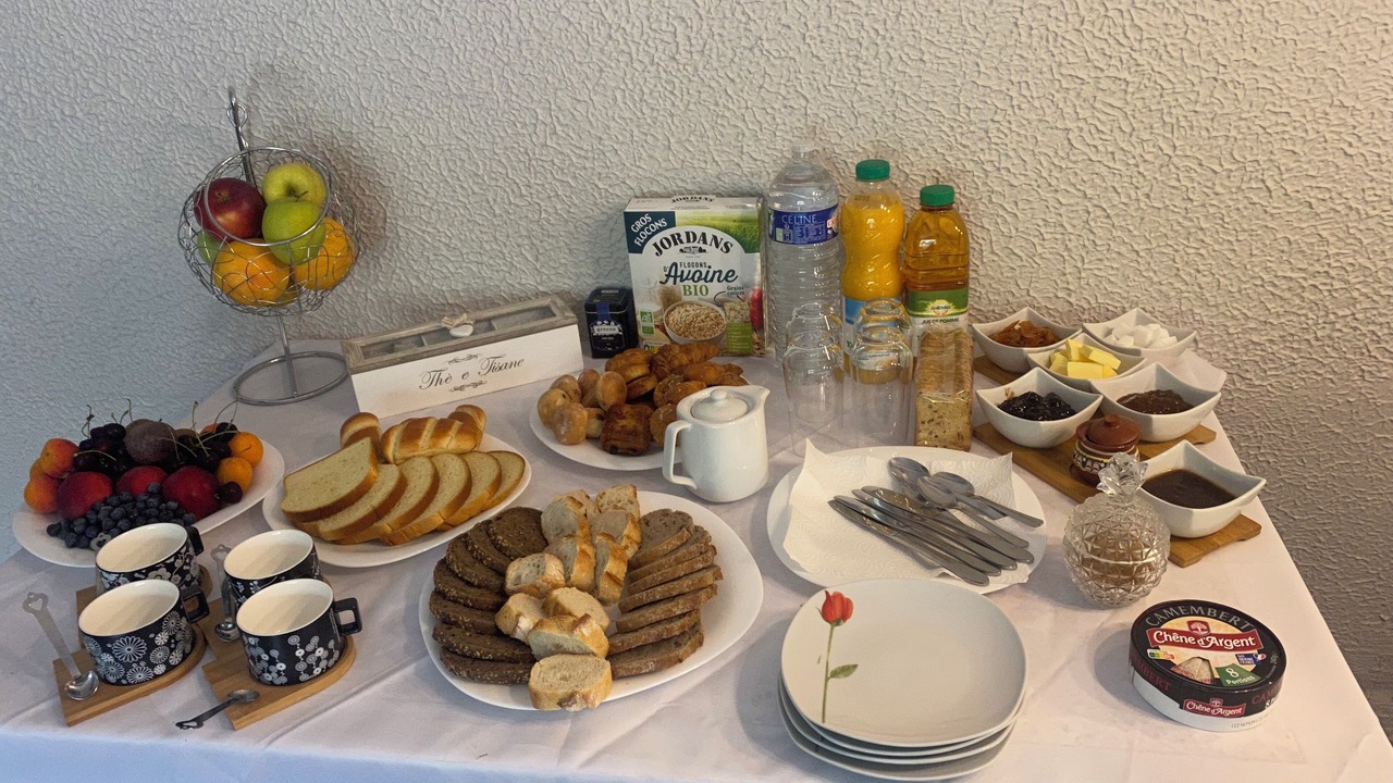 Photo of Others in Malay-le-Petit