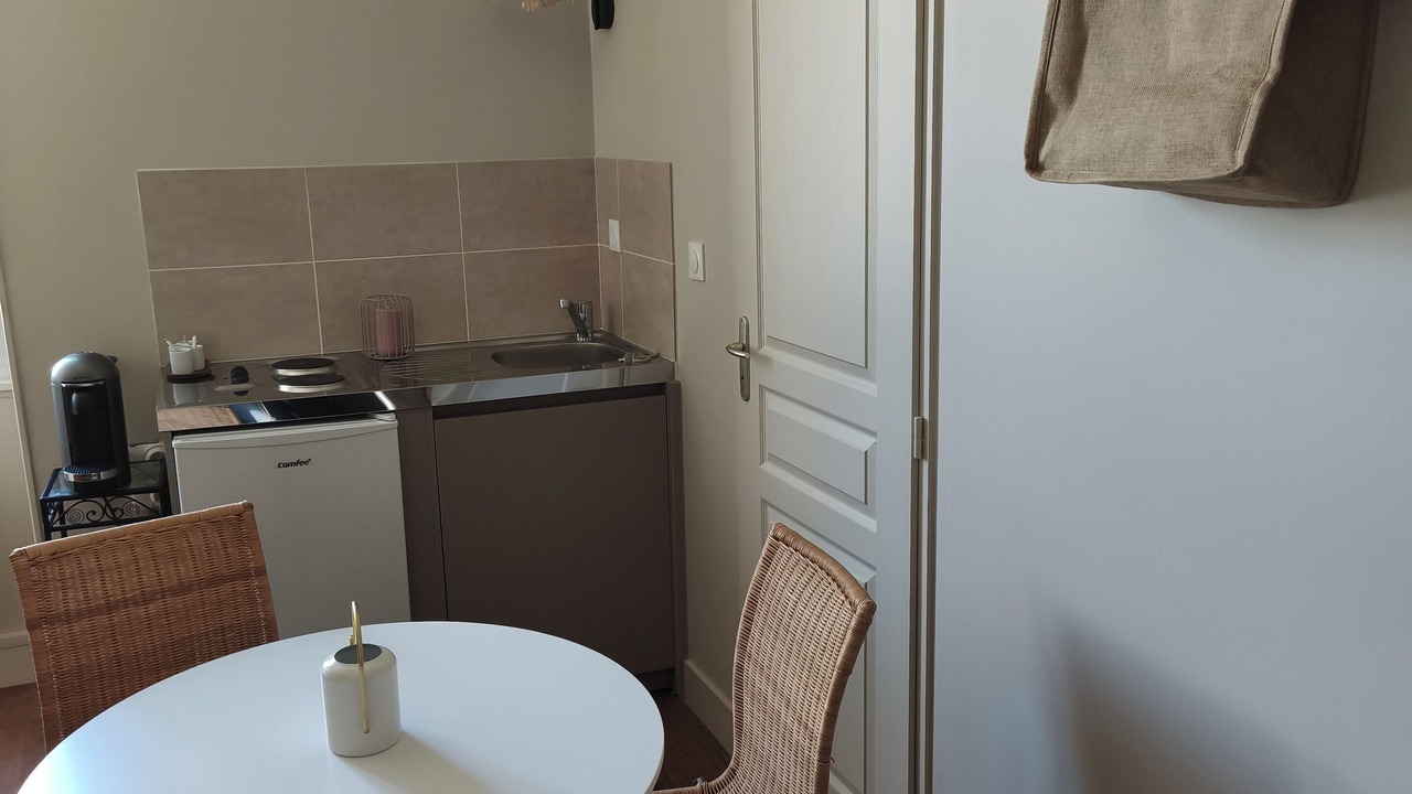 Photo of Others in Cravant-les-Coteaux