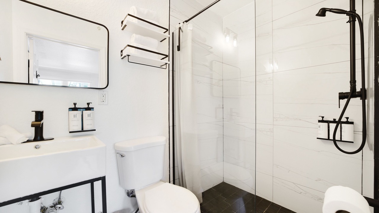 Photo of Bathroom in Victoria Park