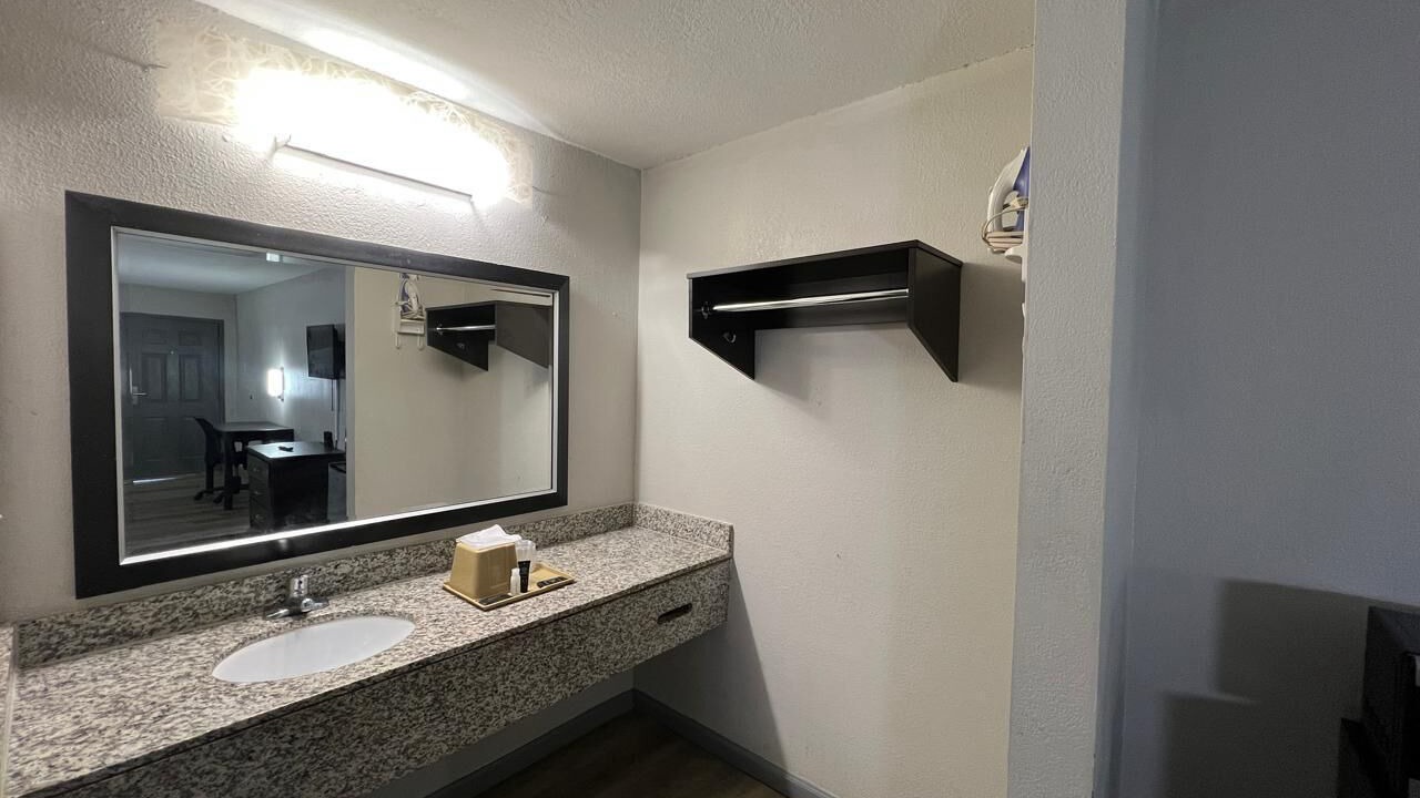 Photo of Bathroom in Polvadera