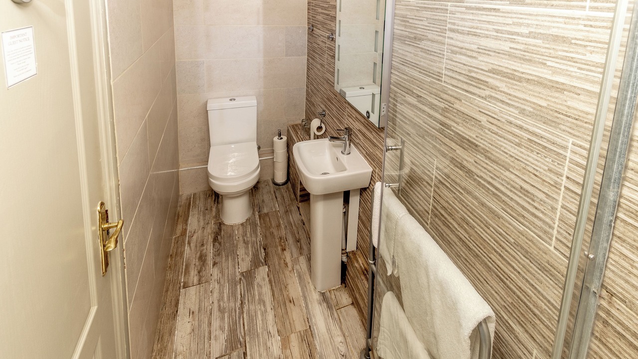 Photo of Bathroom in Onneley