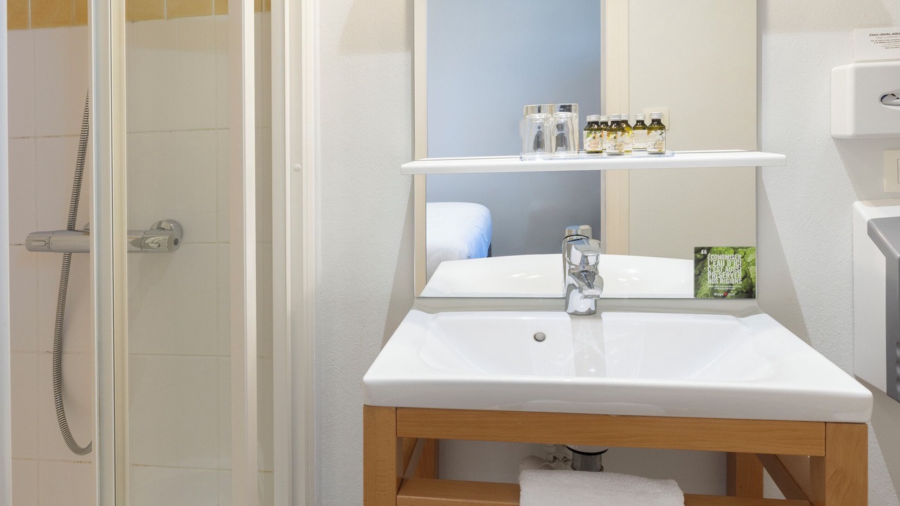 Photo of Bathroom in Jaligny-sur-Besbre