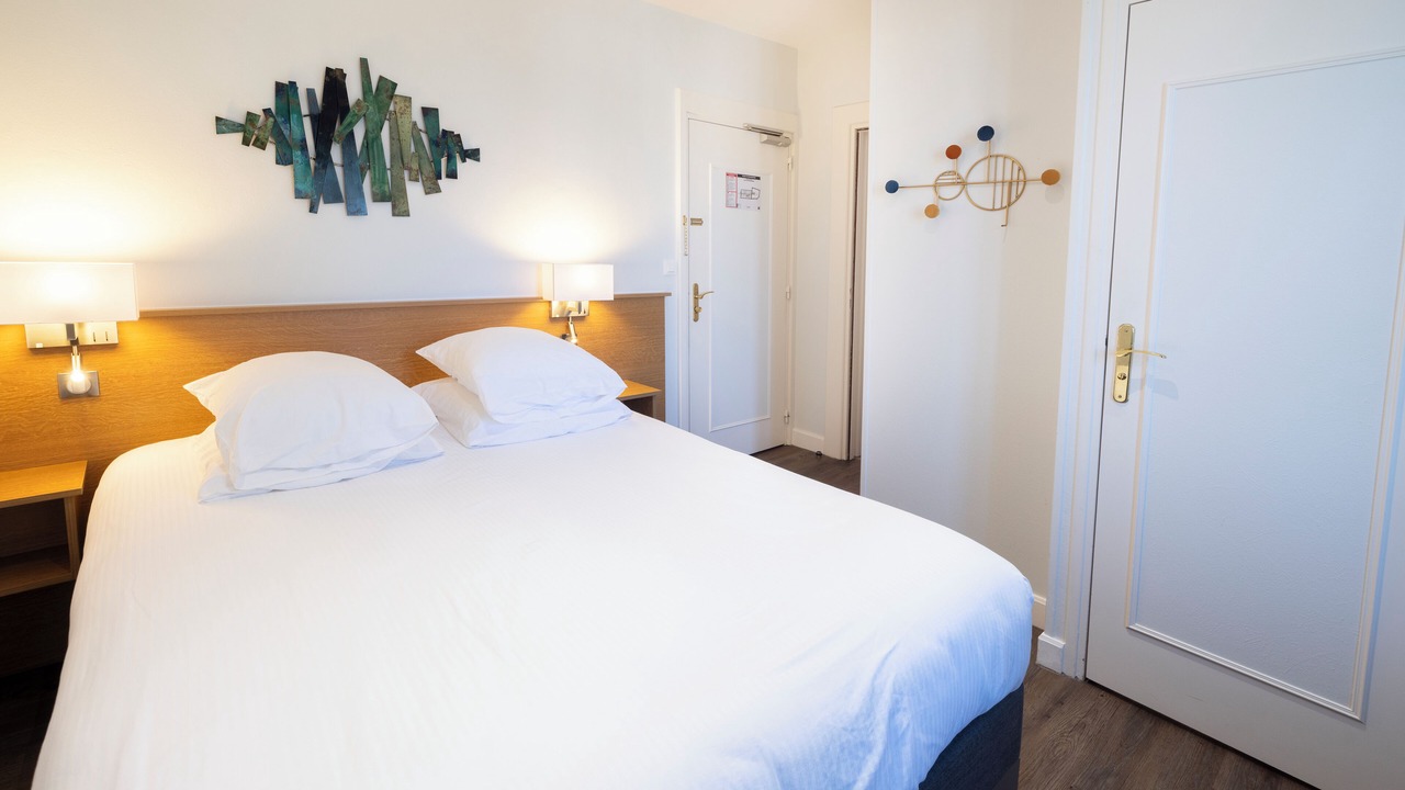 Photo of Bedroom in Jaligny-sur-Besbre