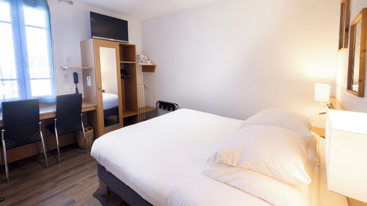 Photo of Bedroom in Jaligny-sur-Besbre