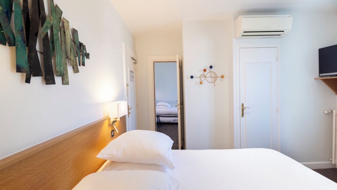 Photo of Bedroom in Jaligny-sur-Besbre