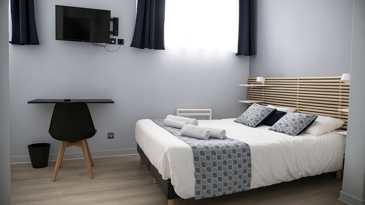 Photo of Bedroom in Albertville