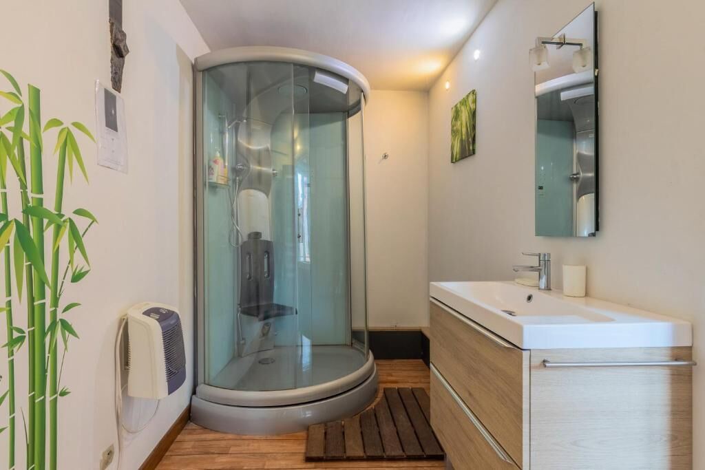 Photo of Bathroom in Douai