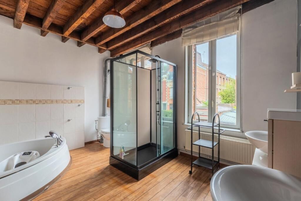 Photo of Bathroom in Douai
