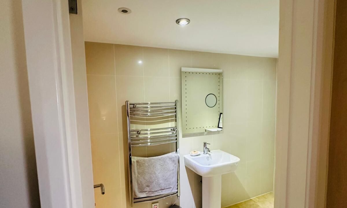 Photo of Bathroom in Brands Hatch