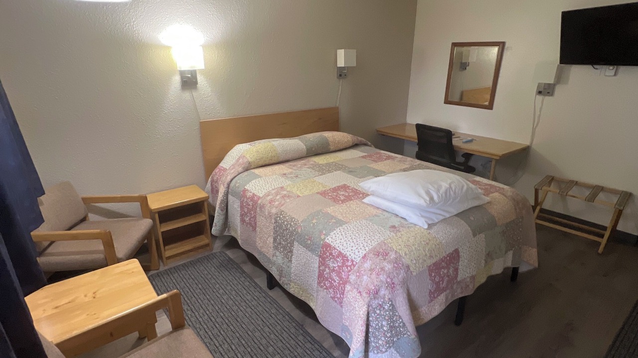 Photo of Bedroom in Chewelah