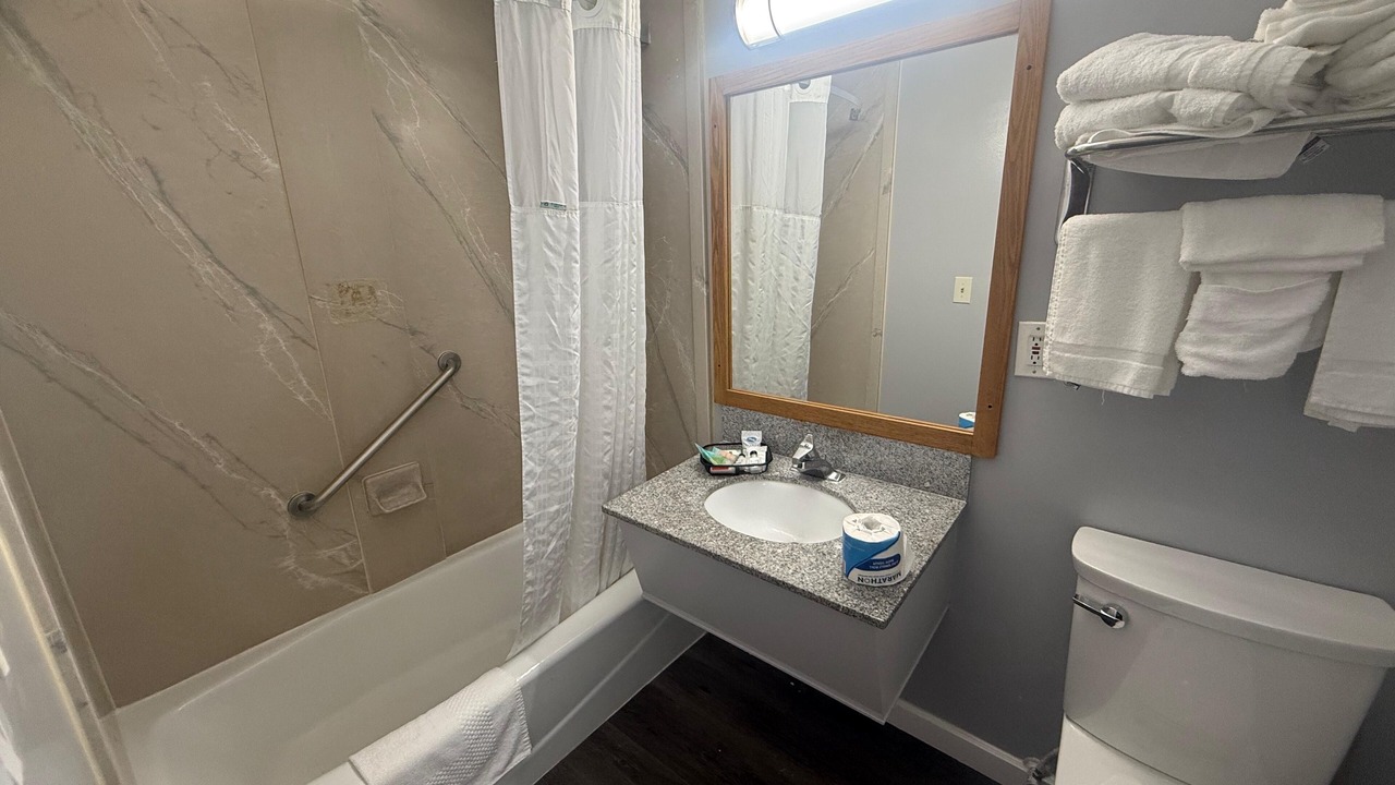 Photo of Bathroom in West Hills