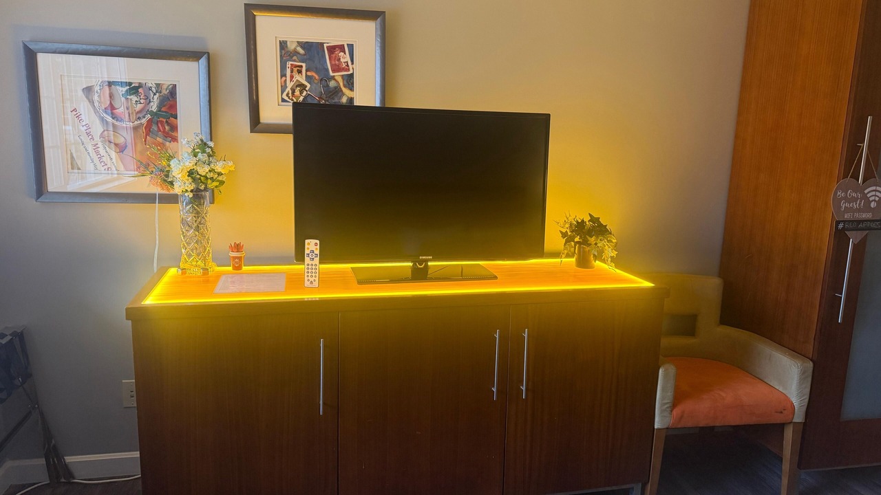 Photo of Bedroom in West Hills