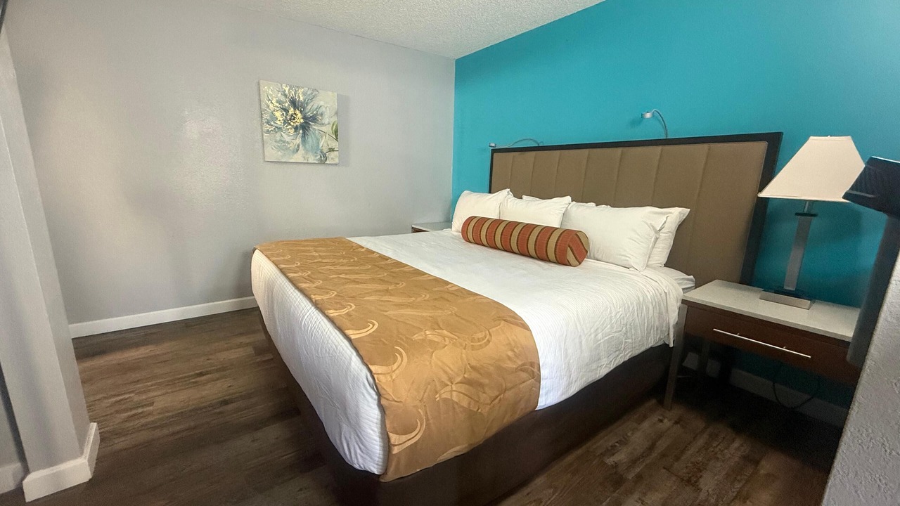 Photo of Bedroom in West Hills