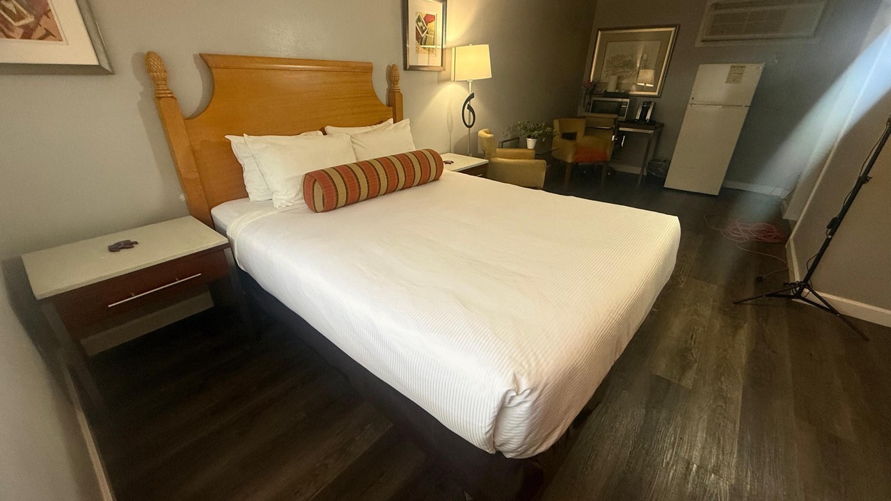 Photo of Bedroom in West Hills