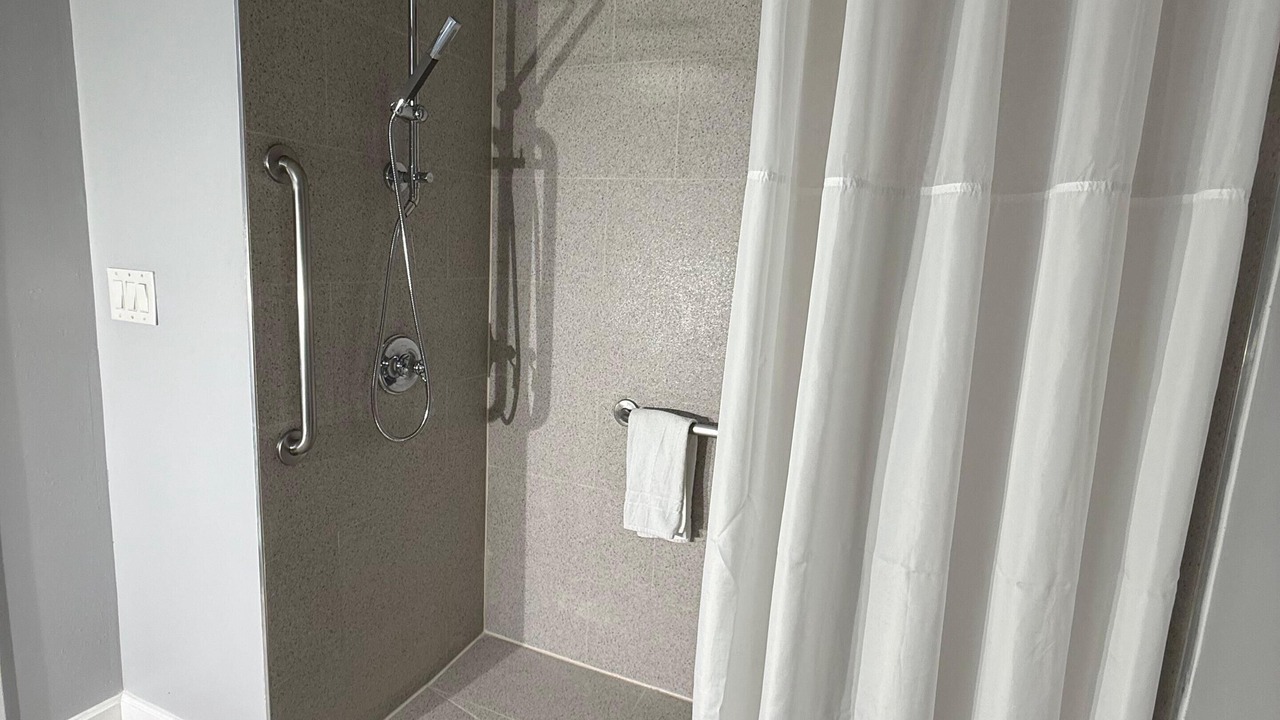 Photo of Bathroom in West Hills