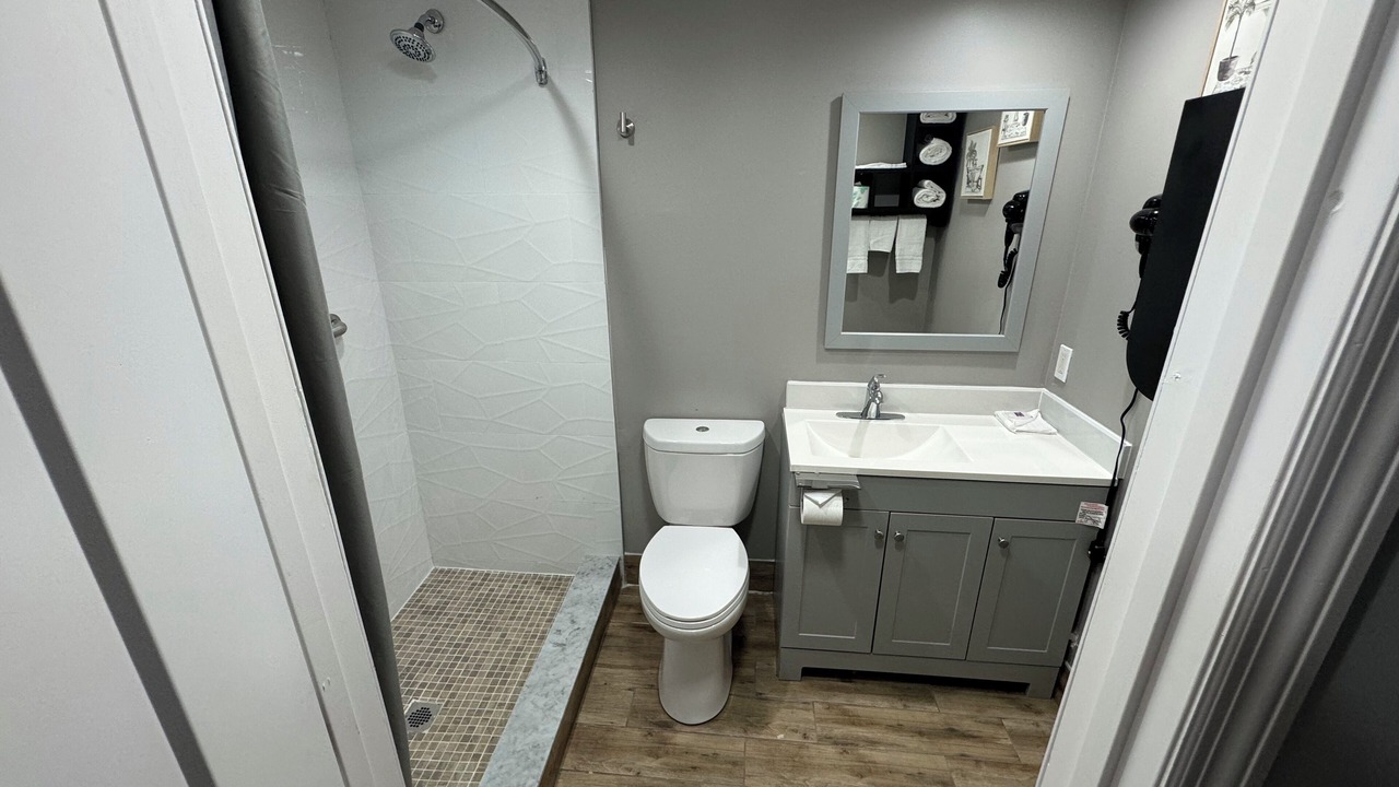 Photo of Bathroom in Englewood South
