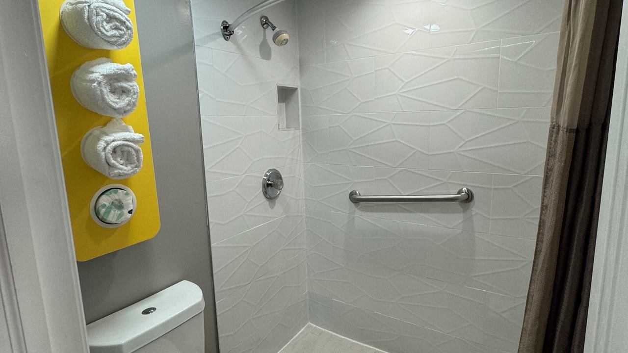Photo of Bathroom in Englewood South