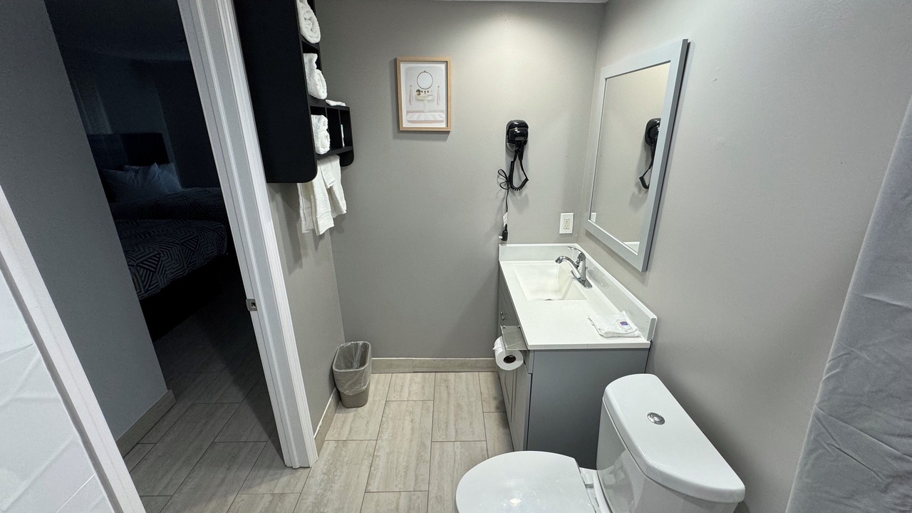 Photo of Bathroom in Englewood South